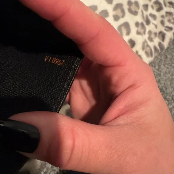 Louis Vuitton Black Epi Textured Leather Clutch - Picture 12 of 13